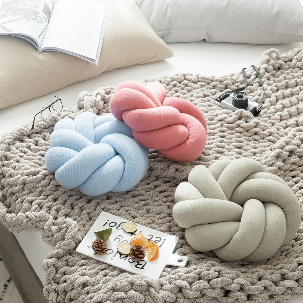 Knotted Cozy Sofa Cushions